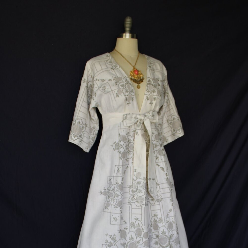 Rare custom Vintage Linen Crochet embroidered maxi dress gown caftan kimono - Picture 8 of 9